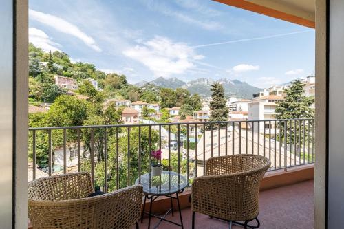 SAN FELICE - Charmant 2 pièces avec balcon et parking