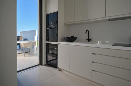Gallery image of On The Rocks 2 Bedroom Villa in Koríthion