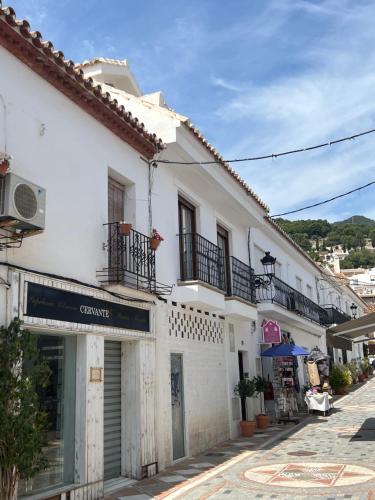 Studio Apartments in the vibrant heart of Benalmádena Pueblo