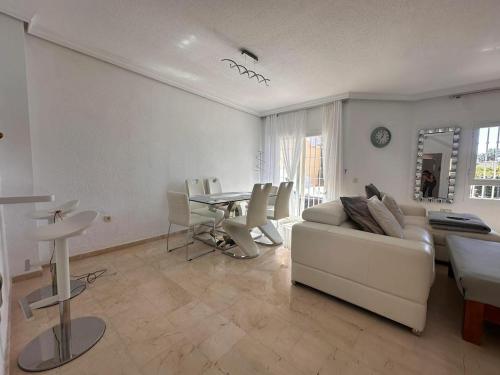 Gallery image of Lovely townhouse in Manilva