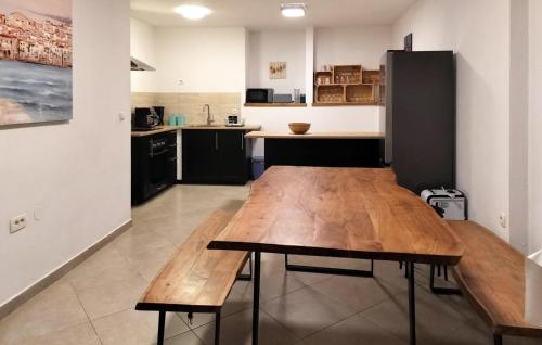 Nice Home In Labin With Wifi