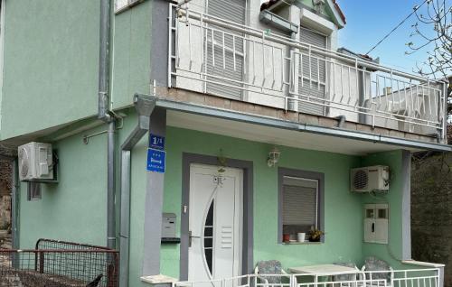 2 Bedroom Nice Home In Krvavac