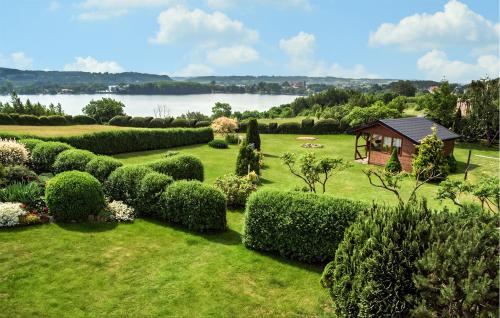 Amazing Apartment In Chmielno With Lake View