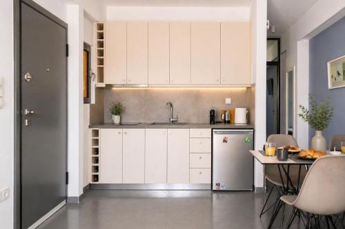 The Minimal Stay Loutraki