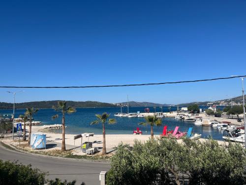 Apartment Sorriso - 1ST ROW BY THE BEACH