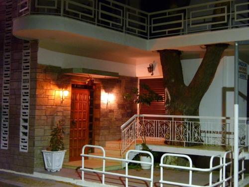 ルトラ・エディプソスにあるPagona Hotelのギャラリーの写真