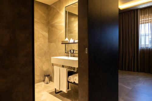 Gold Tower Lifestyle Hotel photo 142