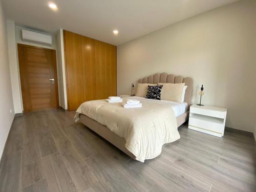 Nogueira House - Piscina e Luxo