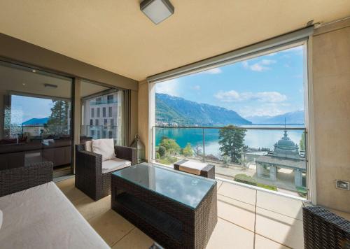 Luxury Apartment in Montreux with Panoramic Views by GuestLee