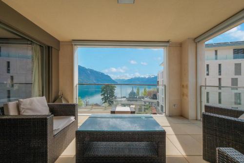 Luxury Apartment in Montreux with Panoramic Views by GuestLee