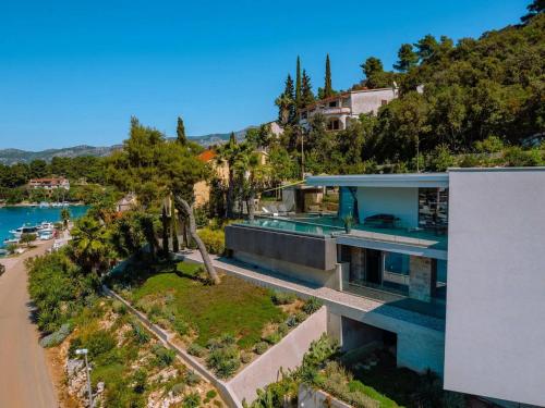 Villa Moreska Korcula Seafront Infinity Pool