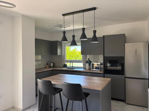 Modern apartment with private garden in Pula