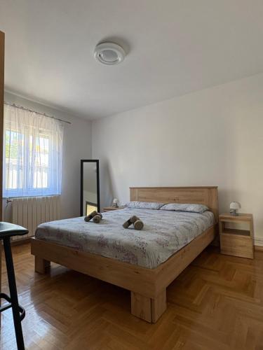 Modern apartment with private garden in Pula
