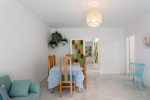 BLUE BEACH 4 Bedrooms Terrace