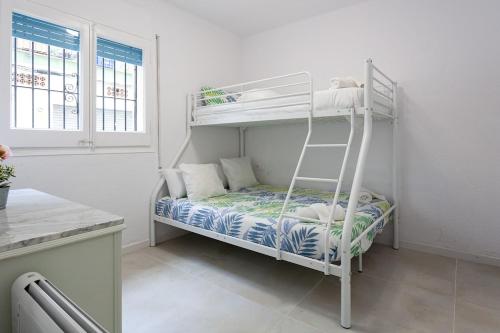 BLUE BEACH 4 Bedrooms Terrace