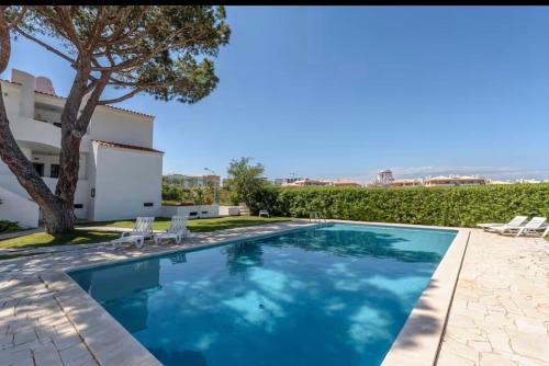 Appartement familial avec piscine à Santa Eulália, Albufeira