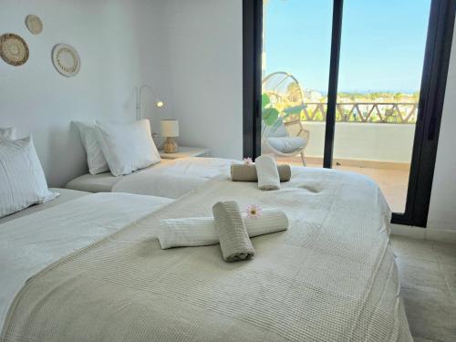 Luxurious penthouse - private jacuzzi, sea views and big terras