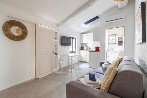 A C studio in the heart of Cannes – Old Port