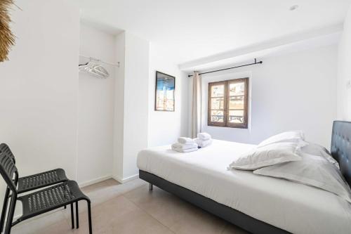 A C flat 1BDR 4P in the heart of Cannes – Old Port
