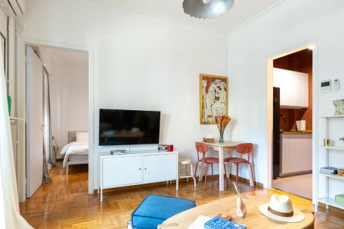Your Haven in Kolonaki - opposite the French school- Didotou - 1Br - stylish & cosy
