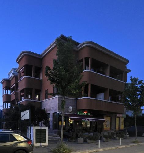 Split Memories Suites