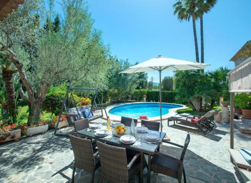 Owl Booking Villa Suavet Petit - Exclusive Property with a Stunning Pool