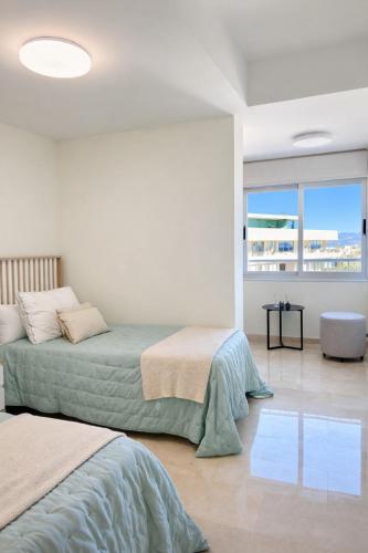 Bright-Sky Penthouse, Alicante Beach Life