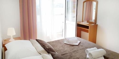 Cozy seafront flat on the Island of Rab