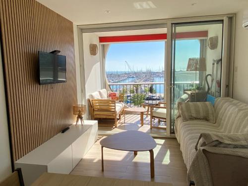 BEL APPARTEMENT CENTRAL - Vue PORT Et MER - Parking - Clim - WIFI
