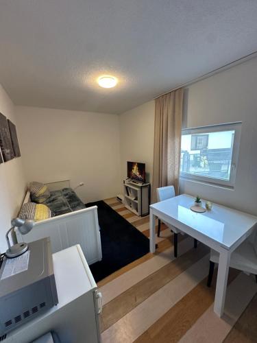 New Studio for 2 - Private Entrance
