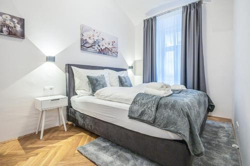 1 BDR - Apartment Royal, in Vienna's City Center