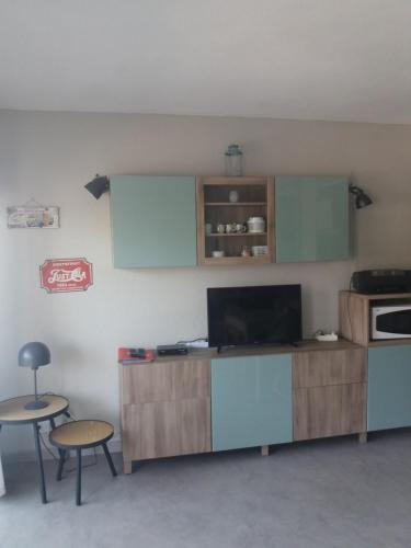 Appartement vue sur mer avec piscine