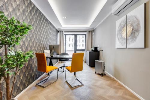 Glam44 Private Suites by Premium Suites Collection
