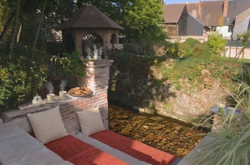 Gite de charme, Sologne, séjour en famille, rivière, jeux, balade nature en forêt & détente, Centre Historique, Gare TER