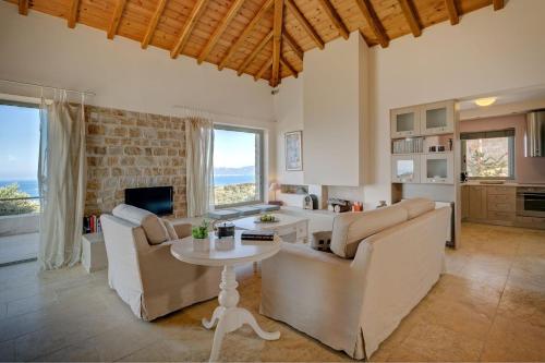 Villa Kalyvia Beta Kalyvia, Skiathos Private Infinity Pool & Sea Views