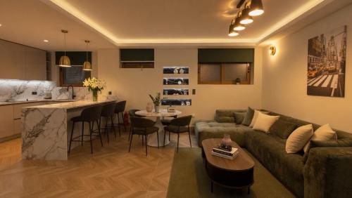 Piraeus President Suite