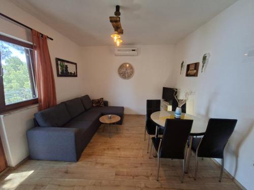 Apartments Bartol with Free Bikes
