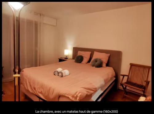 Cosy 50sqm flat at Eiffel Tower and Parc Expos with Parking