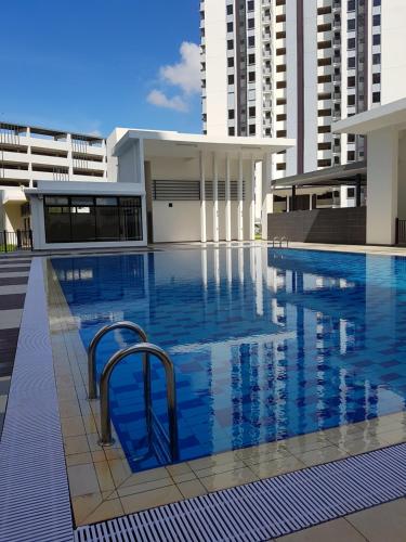 Swimming pool sa o malapit sa Ayer8 Putrajaya Guesthouse