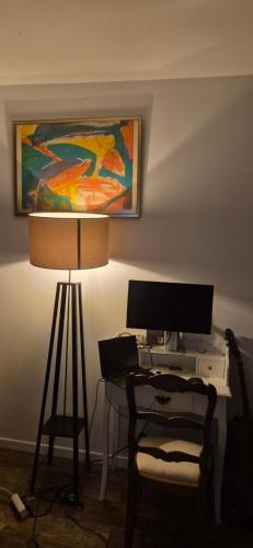 Cozy Downtown Retreat Close to Sea and Station