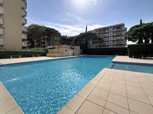 Le Petit Prince - Piscine & Verdure