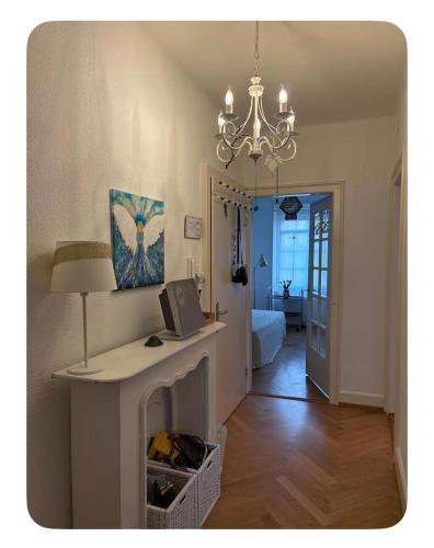 Gartenoase Basel zentral - extra langes Schlaf-Sofa für 1-2 Personen - Tram direkt & 8 GehMin zu Bhf SBB