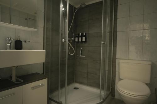Modern Suite with Aare View - Heart of Old Town I