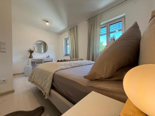 Donau Living New Apartment Near City and Highway