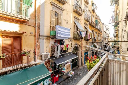 Napoli Capitale - 180m from via Toledo