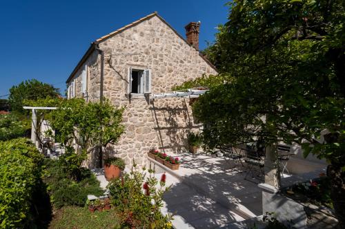 Maro & Baro Apartments, near Old Town Dubrovnik