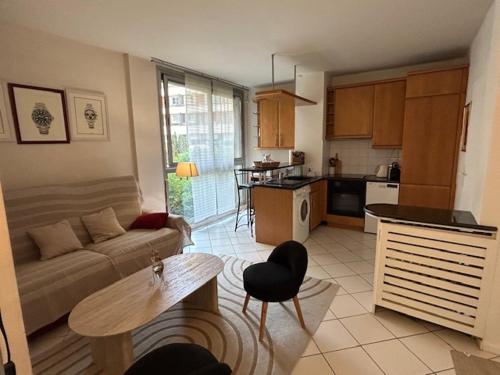 Charming apartment - Eiffel Tower