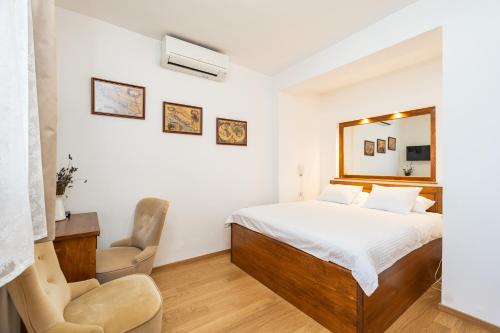 Room over Old town