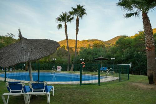 Relaxing 2 Bed duplex: seaviews, terrace & rooftop