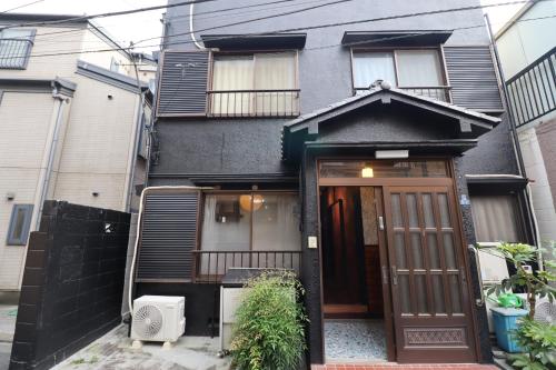 Private Rooftop 4BR Villa for12 - 4BR-2Bath-3Toilet-3min Stn